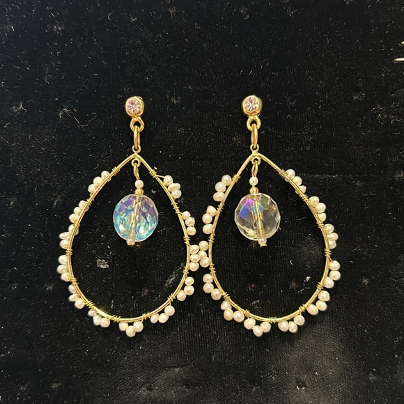 Aurora Borealis & Pearl Wrapped Hoop Earrings-Boutique - Picture 3 of 7